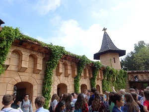 The entrance/castle walls into the faire